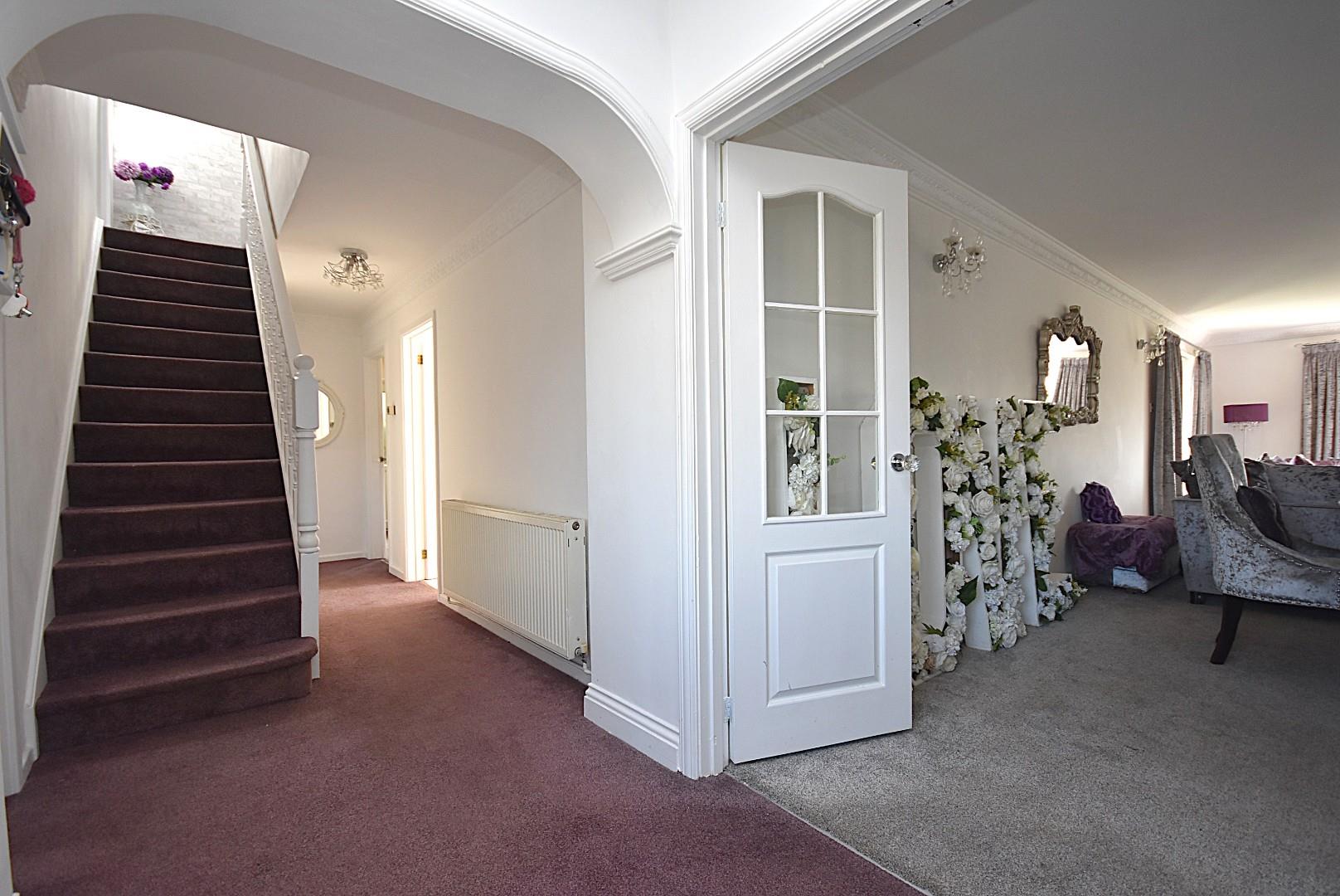 12 Stradling Close, Sully, CF64 5HU